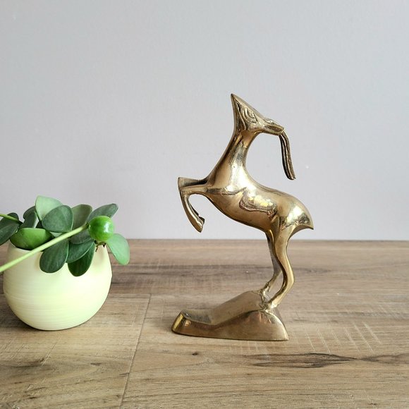 Vintage brass gazelle antelope figurine. - Picture 1 of 5